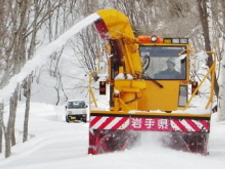 ロータリー除雪車